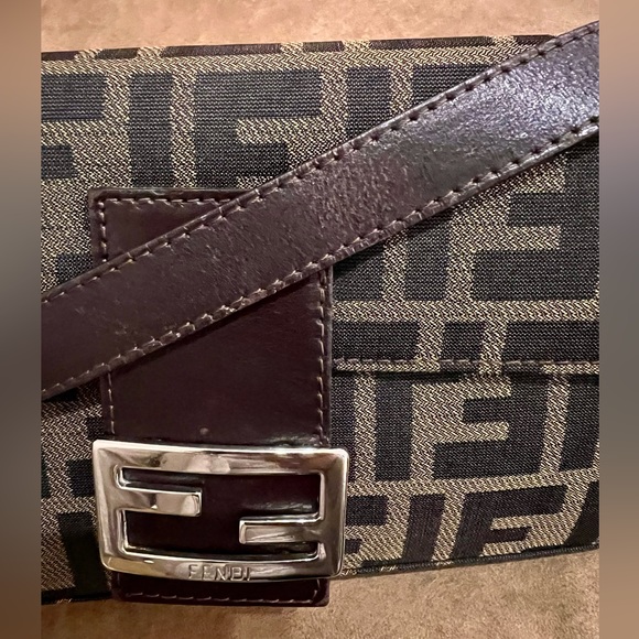 FENDI Zucca Baguette - Picture 4 of 6